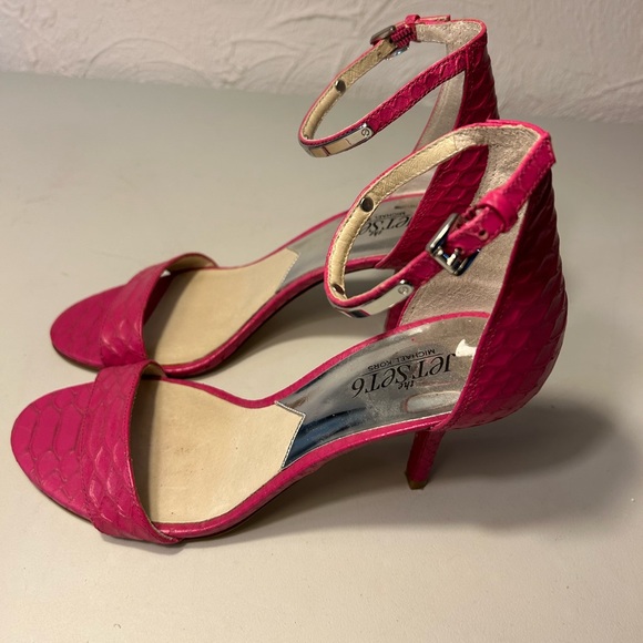 Hot Pink/Fuschia Michael Kors Jetset Heeled Sandal with Embossed Leather size 7 - Picture 3 of 5